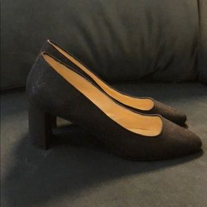 NWOT Caparros Black Pumps